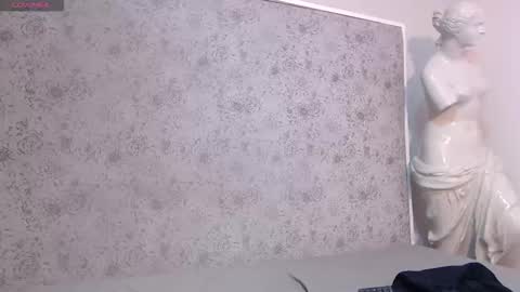 Bella Jhons online show from September 2025 12:11:01 AM