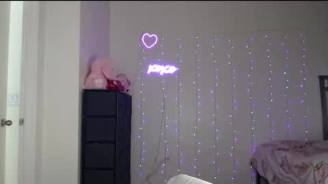 Bella Monroe online show from January 2025 02:44:02 AM