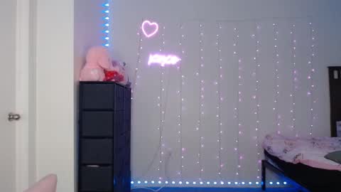 Bella Monroe online show from March 2025 03:56:01 AM