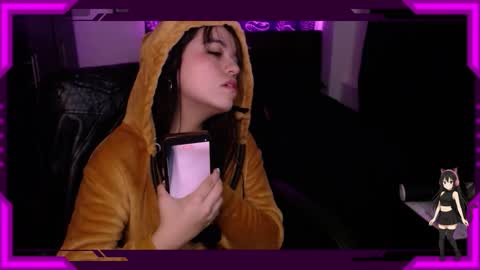 Bella Monteluna online show from November 2025 03:23:02 PM