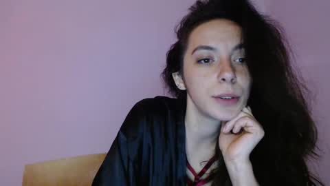 bellaqueen0701 online show from February 2025 10:31:01 PM