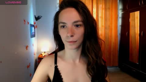 bellaqueen0701 online show from October 2025 07:07:02 AM