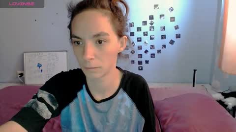 bellaqueen0701 online show from November 2025 10:03:02 AM