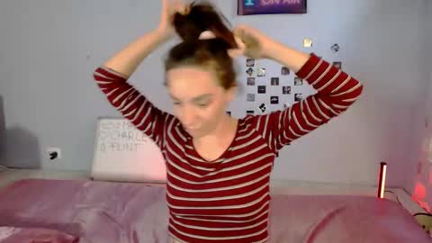 bellaqueen0701 online show from November 2025 02:27:02 PM