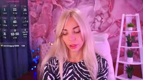 Bella online show from November 2025 05:05:01 AM