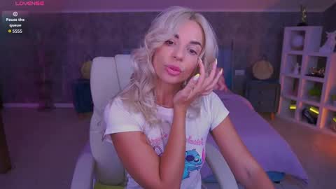 Bella online show from August 2026 03:11:01 PM