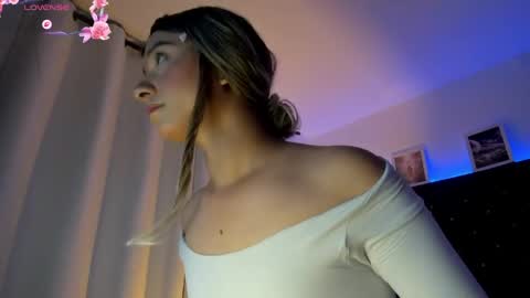 bellaroge online show from April 2026 05:27:02 AM