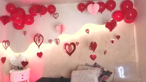 bellarooux online show from February 2026 12:35:01 PM