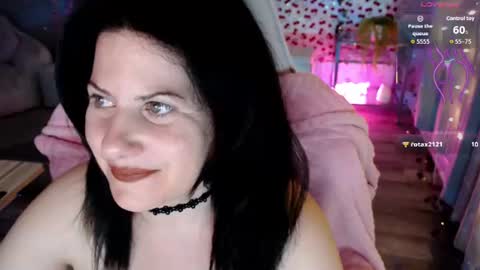 Snapshot of bellastar84 chatting on June 2026 05:56:02 AM Starr40 online show from June 2026 05:56:02 AM
