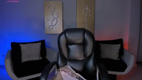 Snapshot of bellastorm1 chatting on June 2026 11:27:02 AM B E L L A online show from June 2026 11:27:02 AM