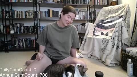 Snapshot of bellastrange69 chatting on June 2026 01:17:01 AM BellaStrange69 online show from June 2026 01:17:01 AM