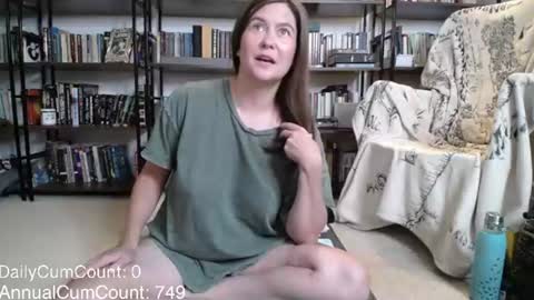 Snapshot of bellastrange69 chatting on July 2026 01:41:01 AM BellaStrange69 online show from July 2026 01:41:01 AM