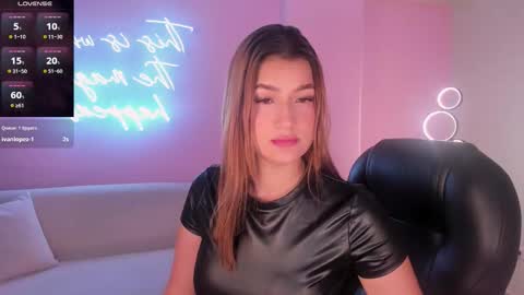 Snapshot of bellathompsonx_ chatting on February 2026 06:26:01 AM Bella online show from February 2026 06:26:01 AM