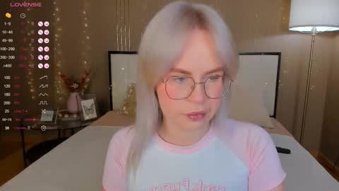 Bella online show from November 2025 12:54:02 AM