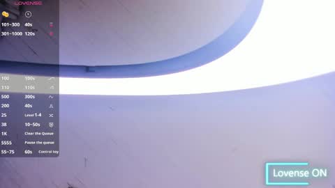 Snapshot of bellawoods_ chatting on April 2026 02:31:01 AM laukyubey online show from April 2026 02:31:01 AM