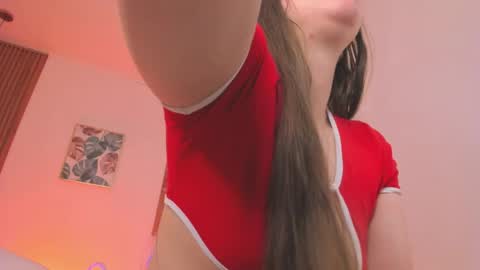 Snapshot of bellawoods_ chatting on May 2026 01:50:02 PM laukyubey online show from May 2026 01:50:02 PM
