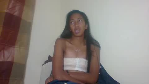 belle_annah online show from April 2026 06:53:02 PM