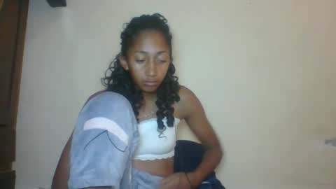belle_annah online show from May 2026 04:09:02 AM