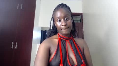 belle_estelles online show from November 2025 12:57:01 AM