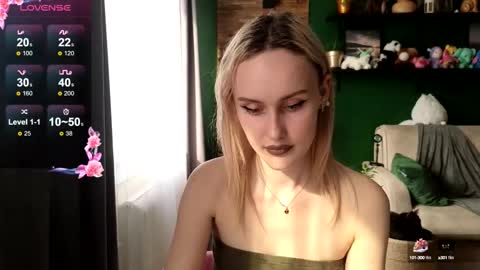 Snapshot of belle_vill chatting on September 2025 04:03:02 AM Belle online show from September 2025 04:03:02 AM