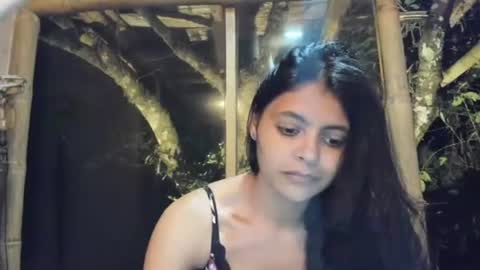 Snapshot of bellezacosmica chatting on January 2025 03:04:02 AM bellezacosmica online show from January 2025 03:04:02 AM