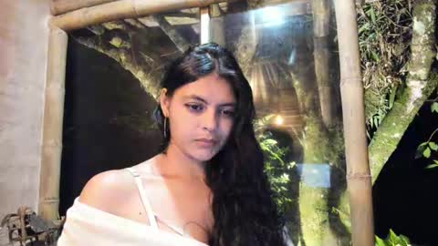 Snapshot of bellezacosmica chatting on March 2025 02:55:02 AM bellezacosmica online show from March 2025 02:55:02 AM