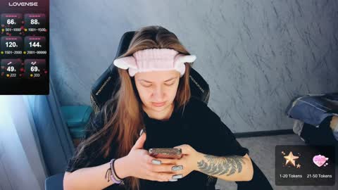 Your Annabelle Wolf  online show from February 2025 11:42:01 AM