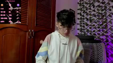 Neon online show from December 2025 11:17:01 AM