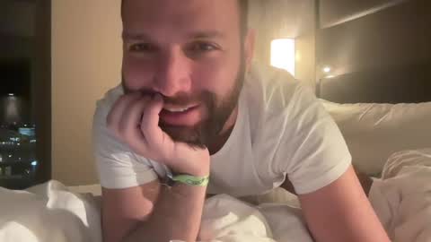 Snapshot of ben_nm chatting on February 2025 01:44:01 AM Ben N. online show from February 2025 01:44:01 AM