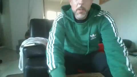 benbare13 online show from November 2025 03:55:01 PM