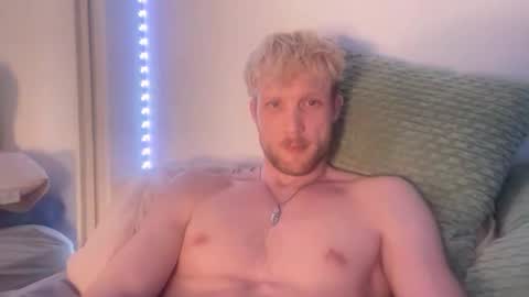 Snapshot of bendoverxo chatting on February 2026 10:55:01 AM bendoverxo online show from February 2026 10:55:01 AM