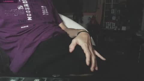 benijamin online show from November 2025 11:38:01 PM