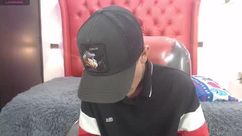 Snapshot of benjamin_anthony chatting on February 2026 03:24:01 PM benjamin_anthony online show from February 2026 03:24:01 PM