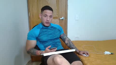 benjamin_isaac online show from February 2025 07:21:01 PM