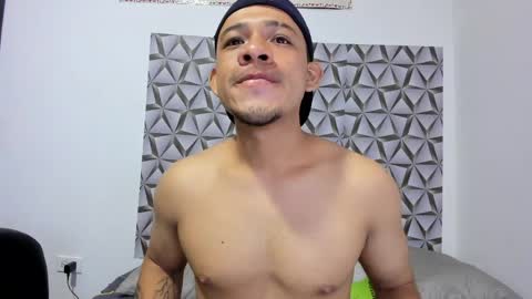 Benjamin online show from May 2026 07:19:02 PM