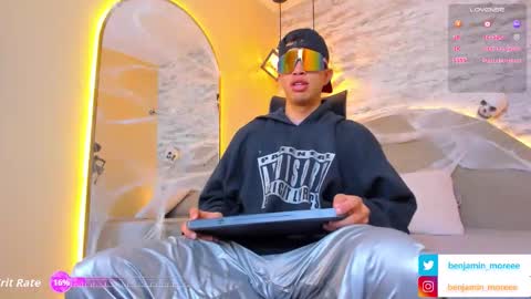 BENJAMIN online show from October 2025 01:46:02 PM