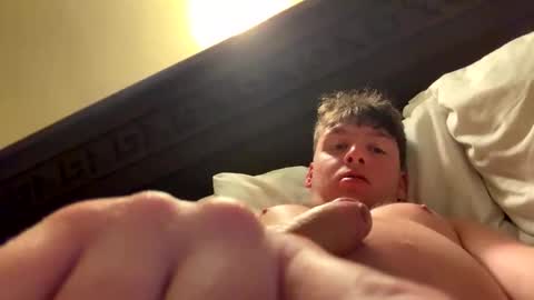 Snapshot of benji8901415164 chatting on February 2026 04:42:02 AM benji8901415164 online show from February 2026 04:42:02 AM