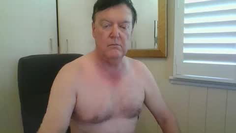 Snapshot of benjoid chatting on November 2025 04:56:01 AM benjoid online show from November 2025 04:56:01 AM