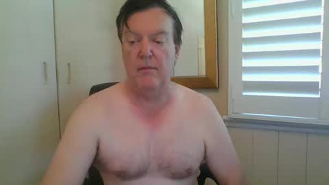 Snapshot of benjoid chatting on November 2025 11:40:01 PM benjoid online show from November 2025 11:40:01 PM