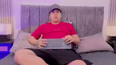 bennett_alejoo online show from September 2025 04:31:02 PM