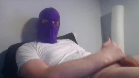 Snapshot of bennybueno chatting on February 2026 02:24:01 AM bennybueno online show from February 2026 02:24:01 AM