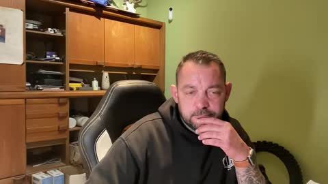 benochau online show from April 2026 03:48:01 AM