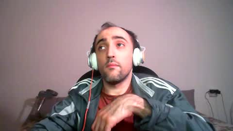 bentish online show from December 2024 05:33:01 PM