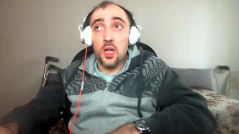 bentish online show from December 2024 01:17:01 PM