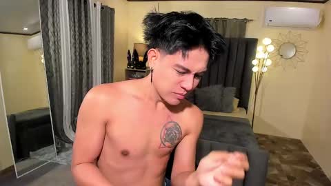 bentlyfuck online show from March 2025 04:20:01 PM