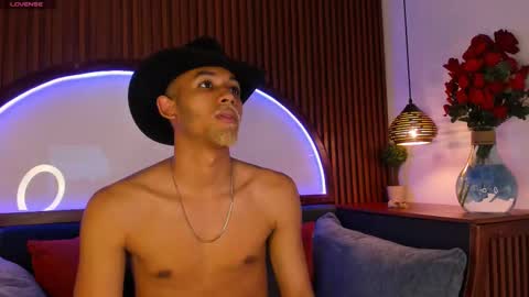 bento_fox online show from November 2025 03:38:02 AM