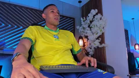 bento_fox online show from December 2025 04:31:02 AM