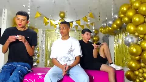 benz boys online show from January 2025 12:04:02 PM