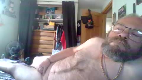 bergeeric1970 online show from October 2025 07:00:01 PM