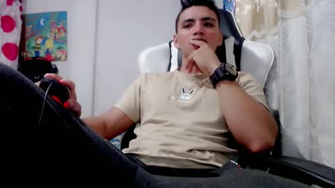 Bergon77 online show from January 2025 12:05:02 PM